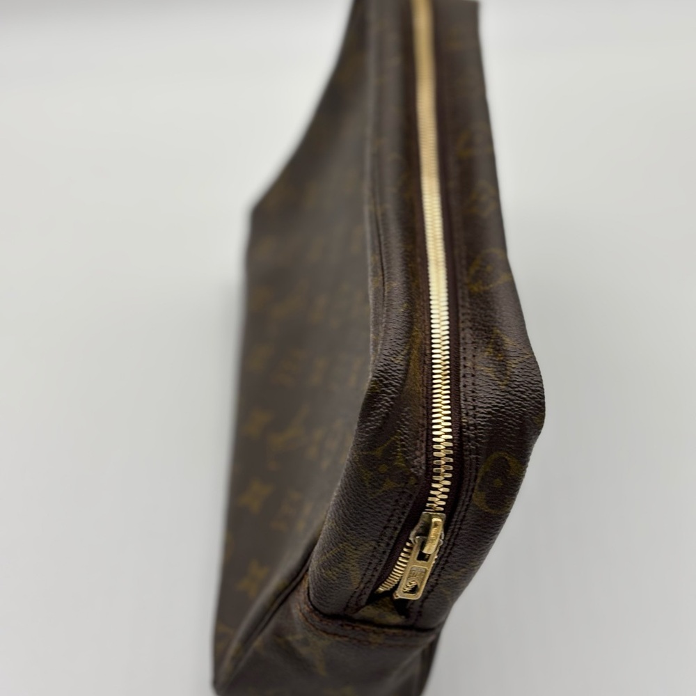 Vintage Louis Vuitton Brown Monogram Toiletry Bag - Picture 3 of 6